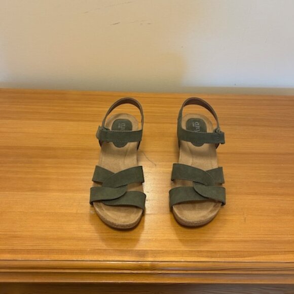 Eurosoft Wedge Sandals - Picture 2 of 5